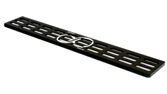 Universal Camera Plate 20in (507mm)